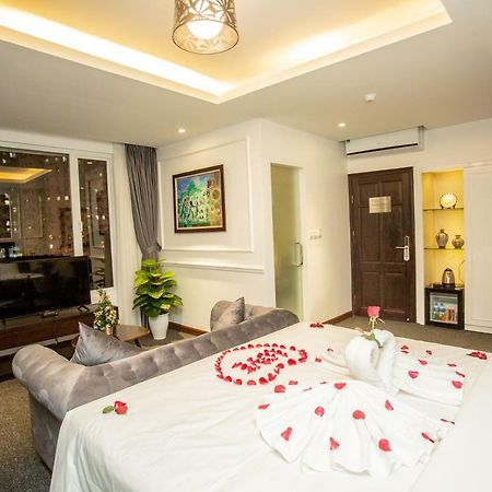 Adeline Hotel Hanoi Bagian luar foto